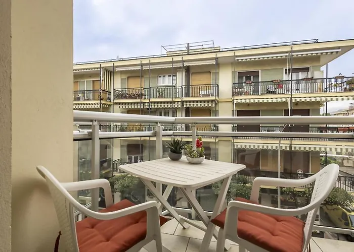 Colibri - Design Parking Apartmán Diano Marina